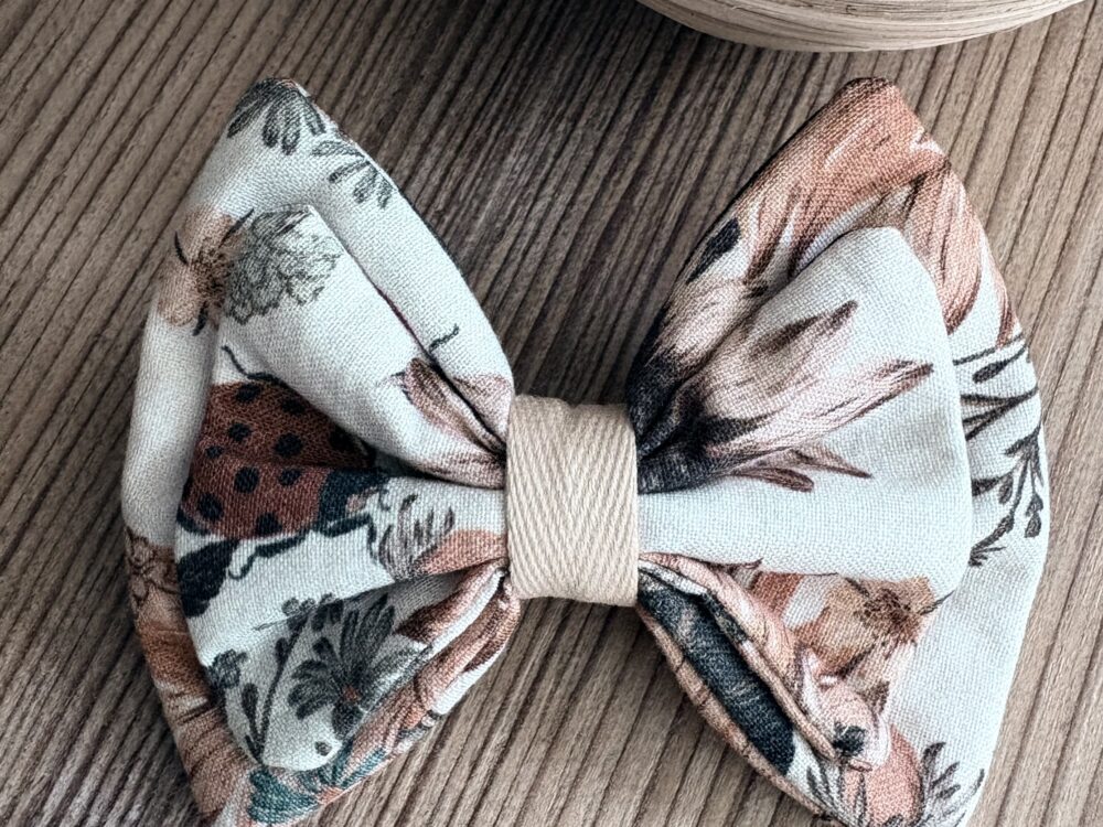 Spinka do włosów z kokardą